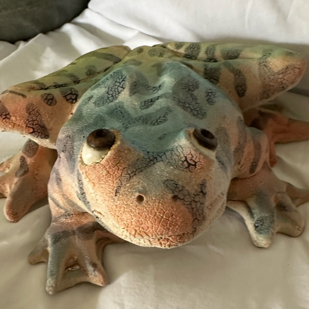 Vintage ceramic Frog decor